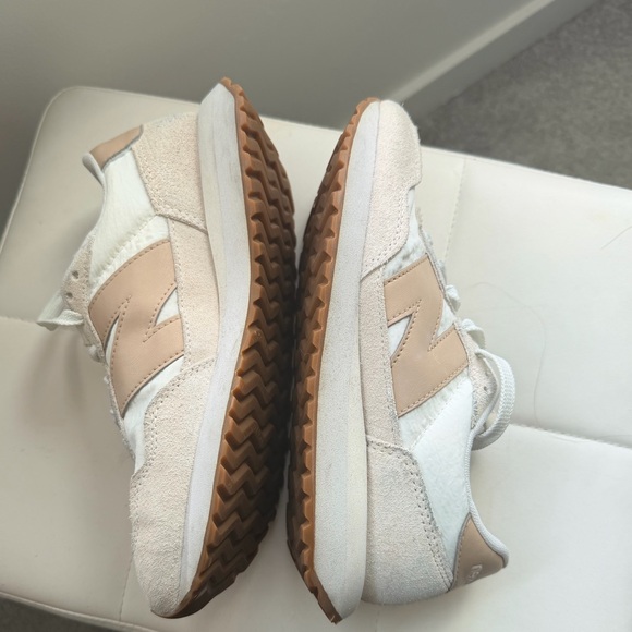 New Balance 237 Cream Suede Sneakers 6.5(US) - Picture 7 of 14